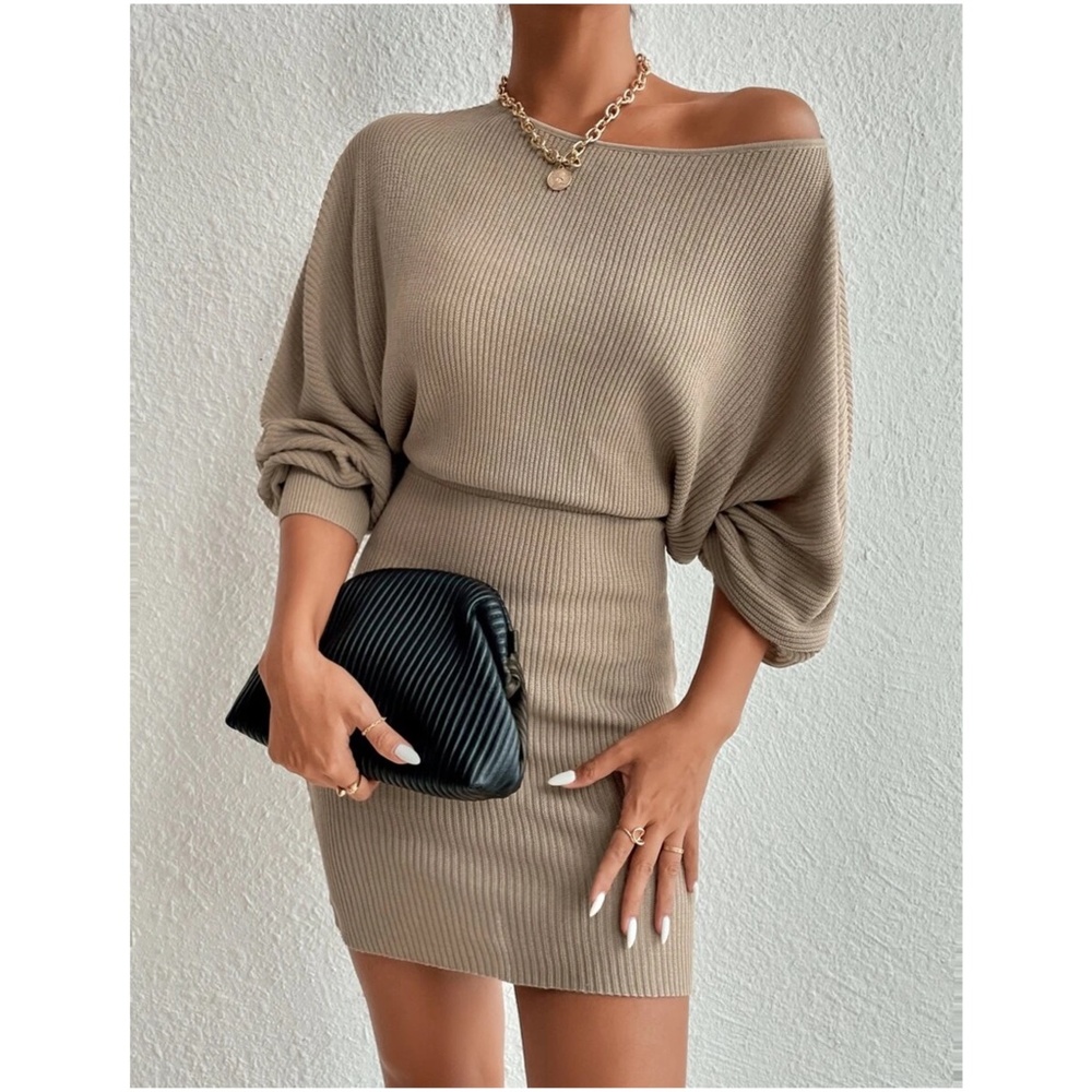Cozy Ribbed Minimalist Sweater Dress - Picture 3 of 5